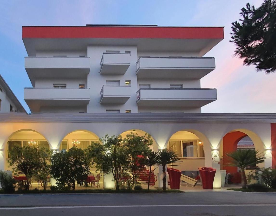 Coelho Boutique Hotel Гаттео-а-Маре Экстерьер фото